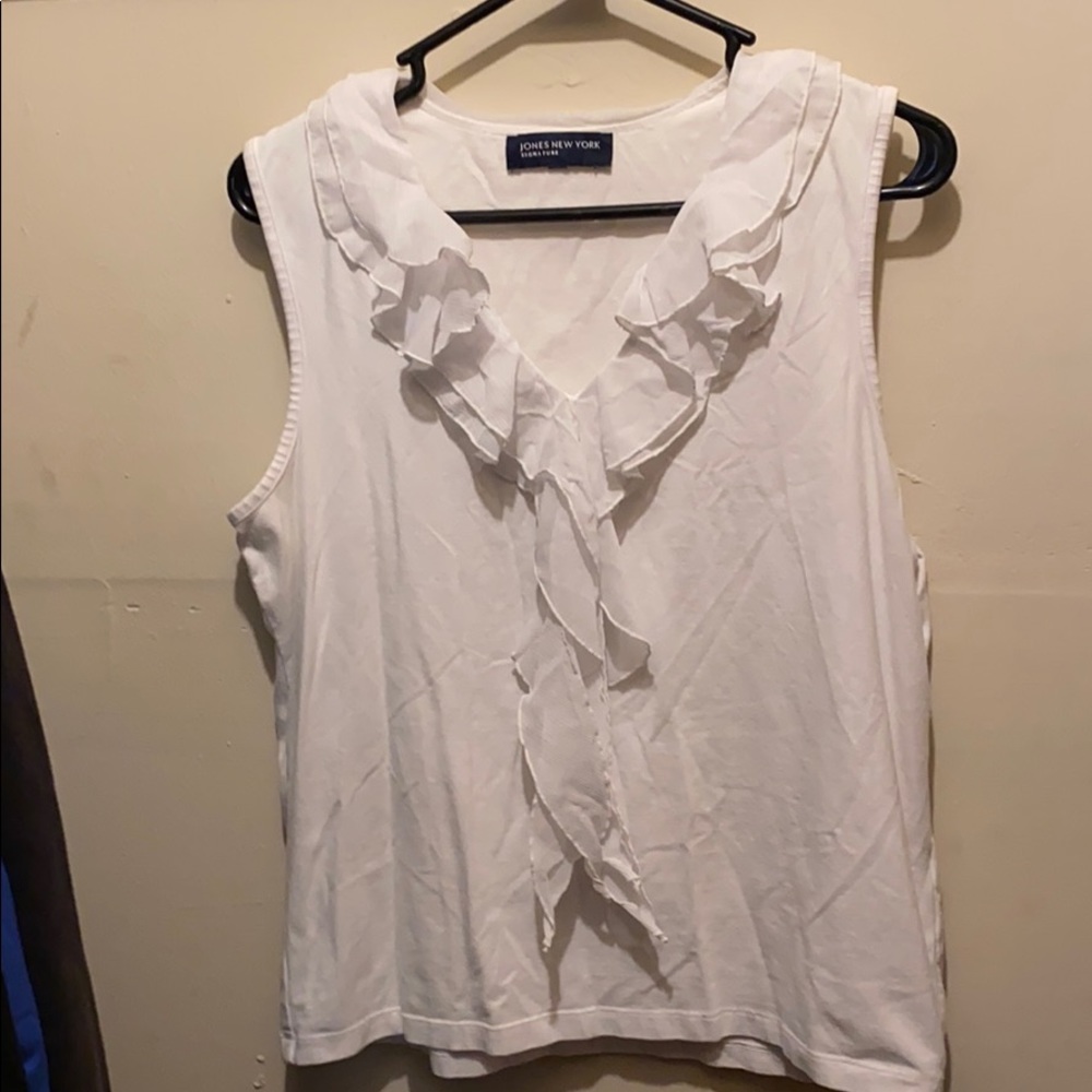 Jones New York Signature Sleeveless White Shirt